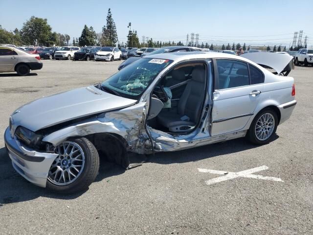 BMW 328i