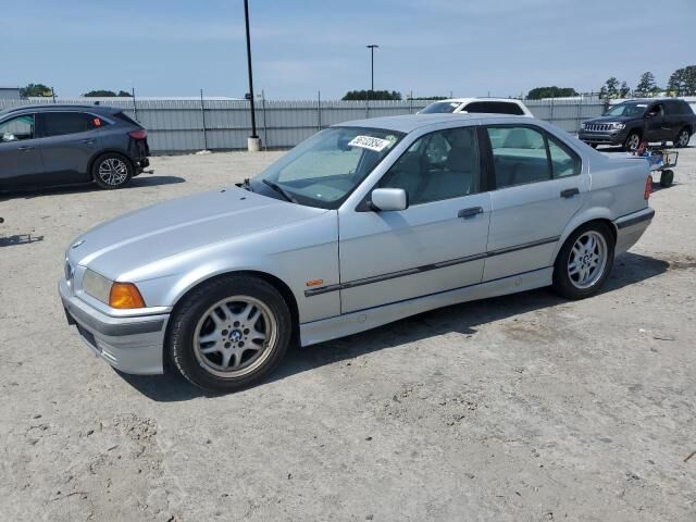 BMW 328i