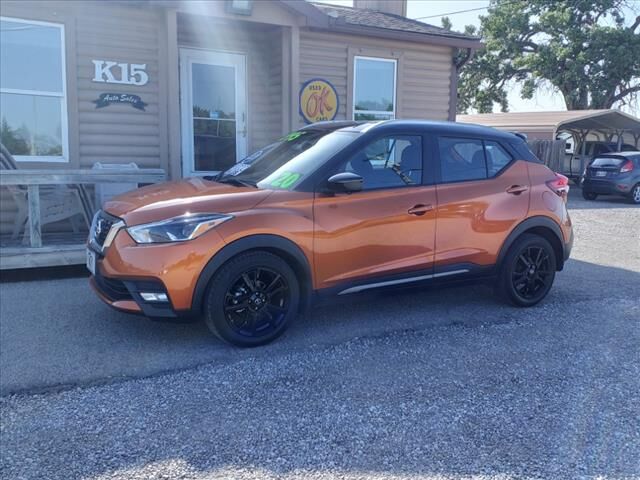 2020 NISSAN Kicks
