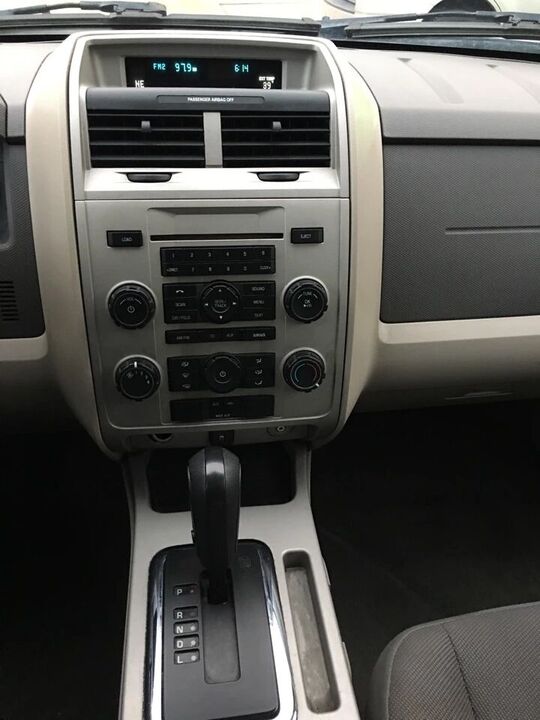 2010 FORD Escape