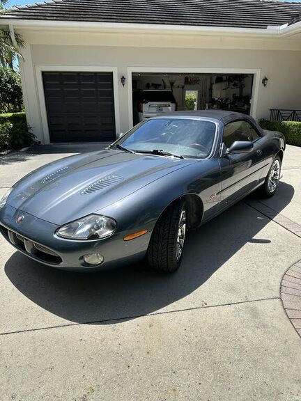 Jaguar XK