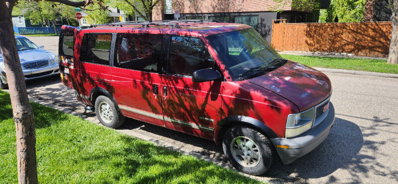 GMC Safari