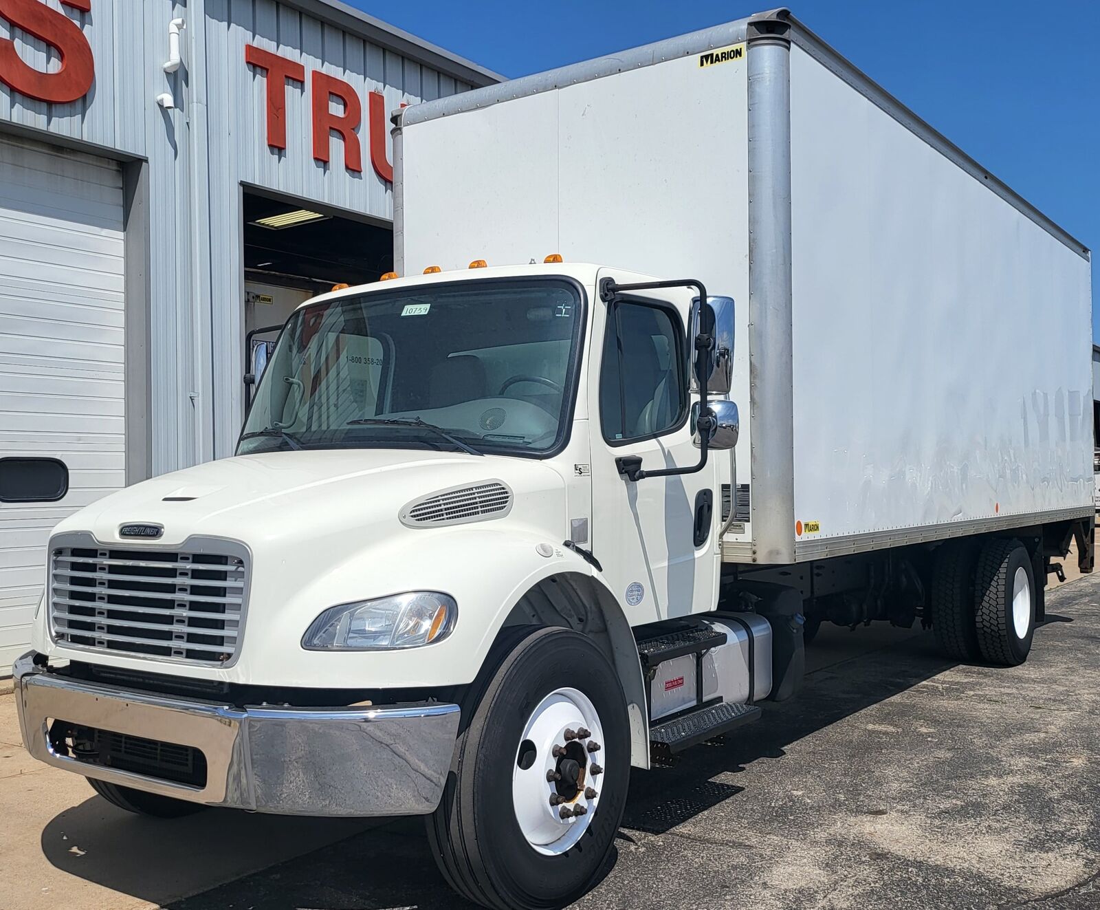2015 FREIGHTLINER M2