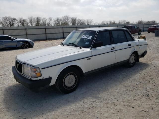 Volvo 240 Series