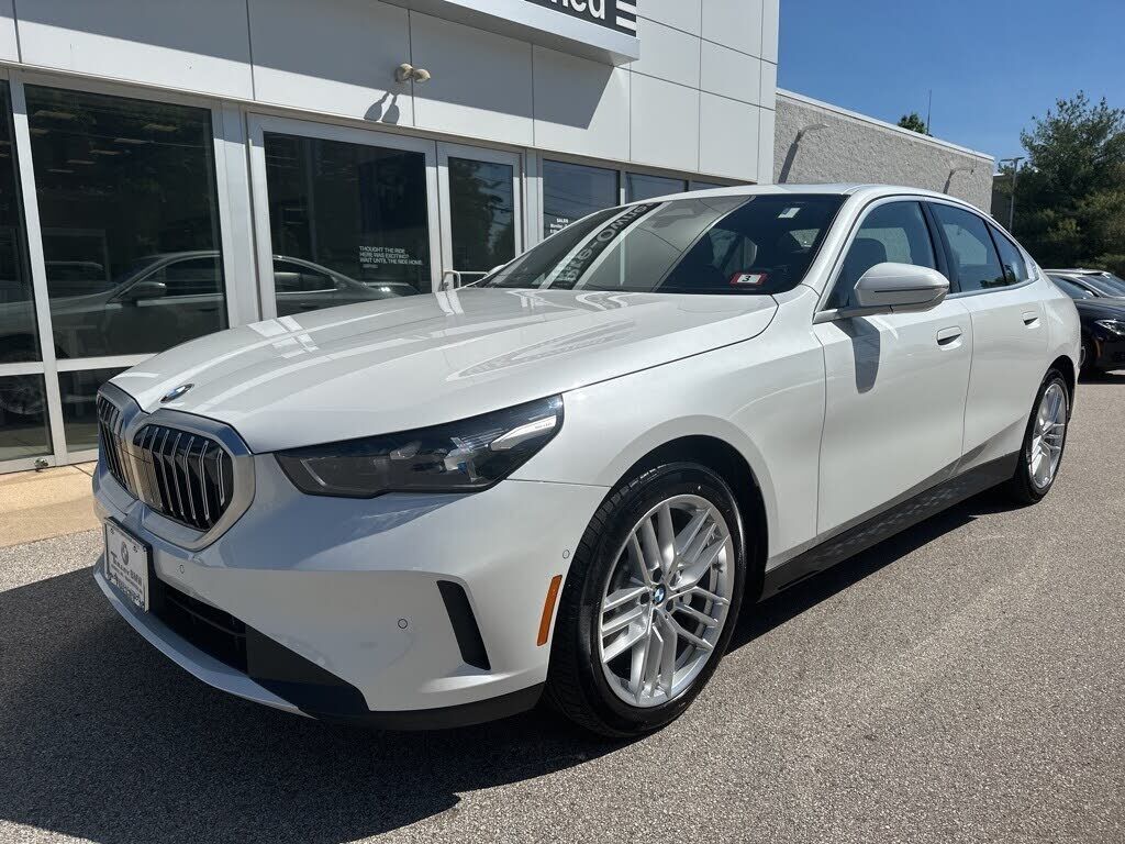 2024 BMW 530i