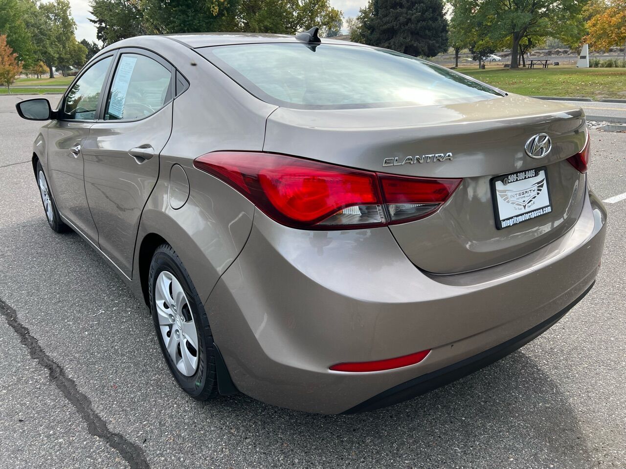 2016 HYUNDAI Elantra
