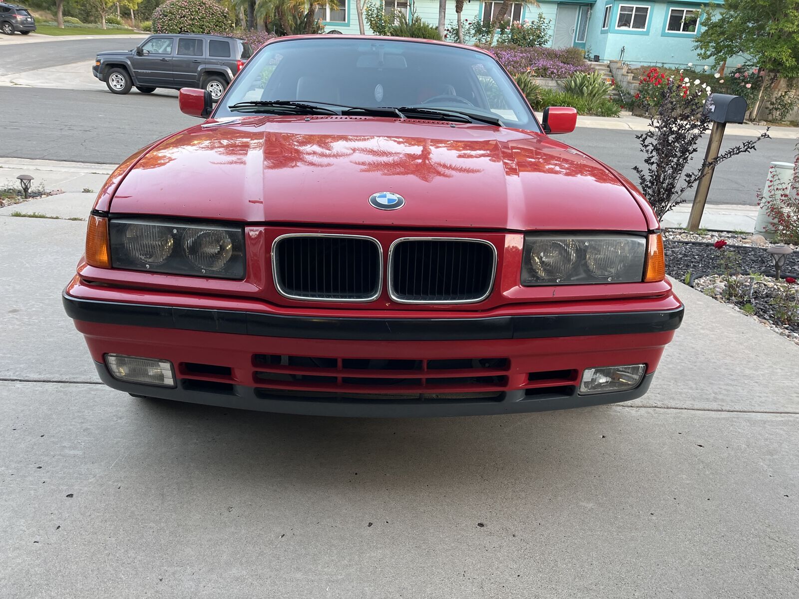 BMW 325iS