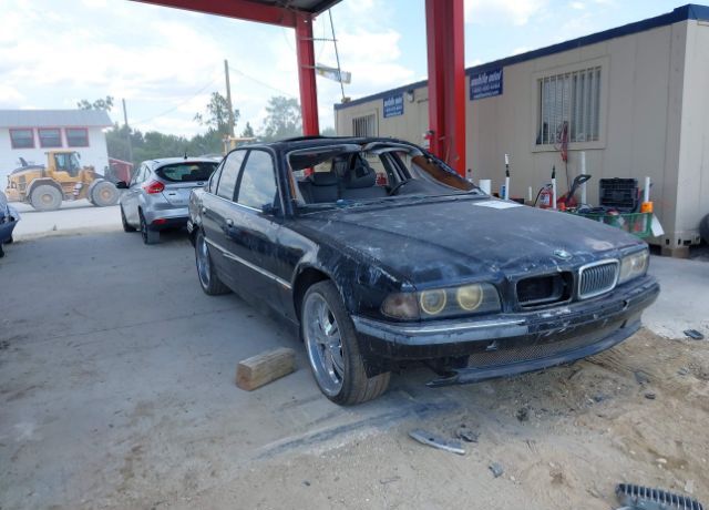 BMW 740i