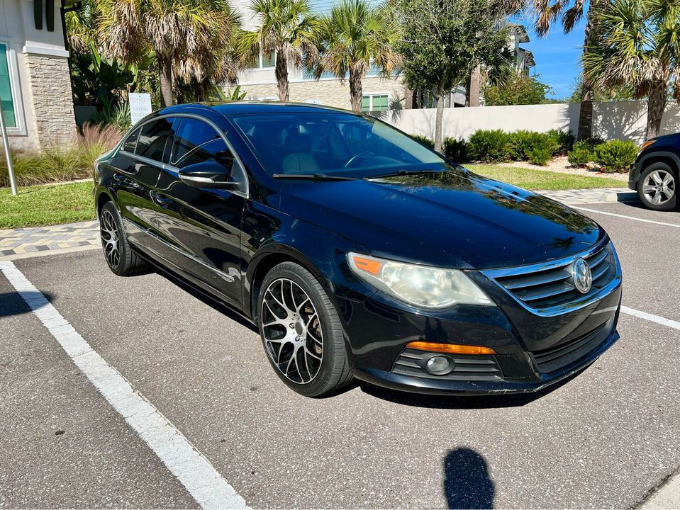 2010 VOLKSWAGEN Passat