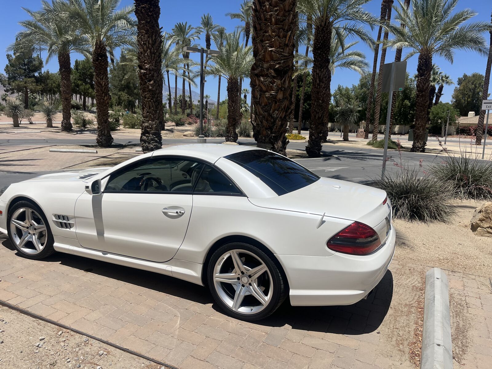 Mercedes-Benz SL-Class