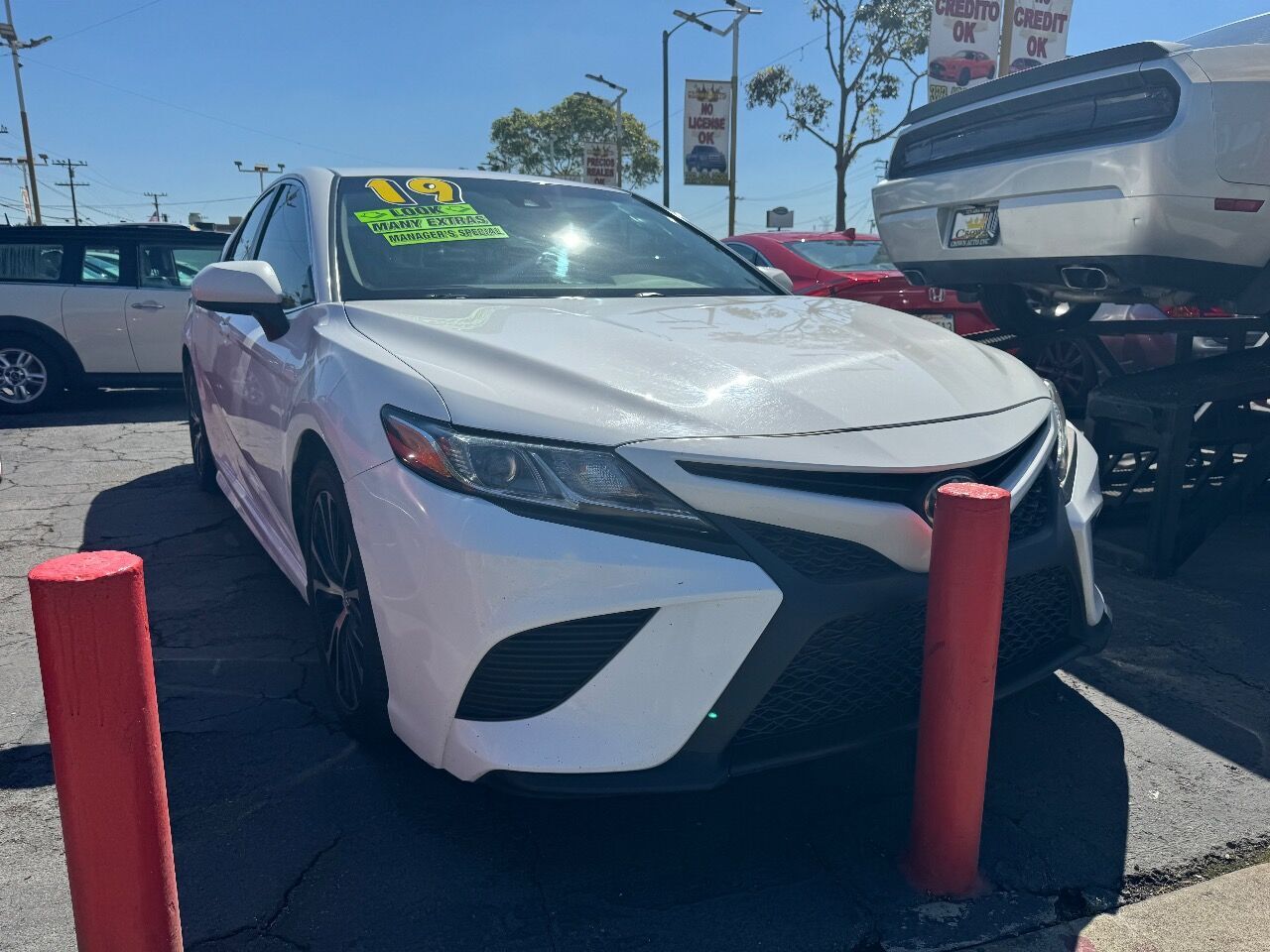 2019 TOYOTA Camry