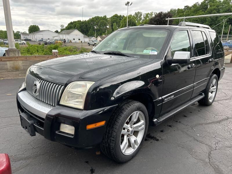 Mercury Mountaineer