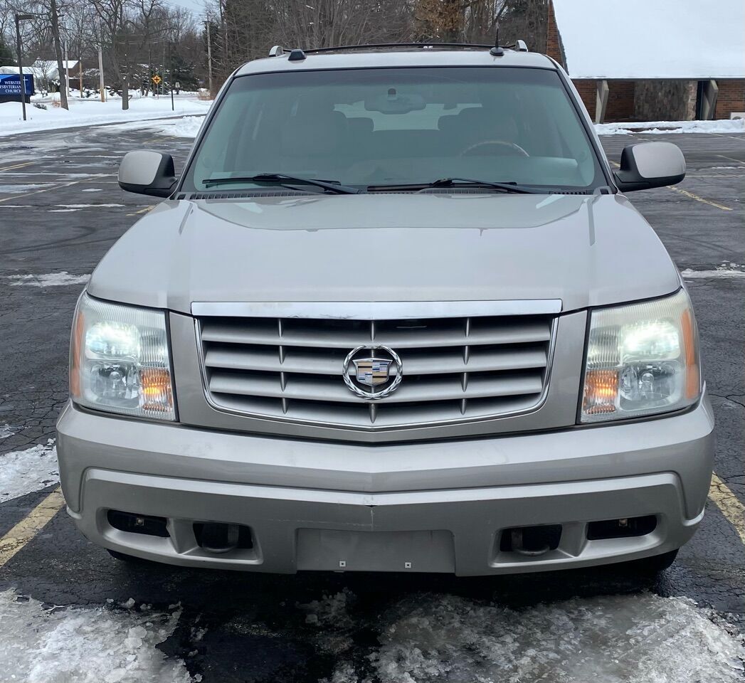 2004 CADILLAC Escalade