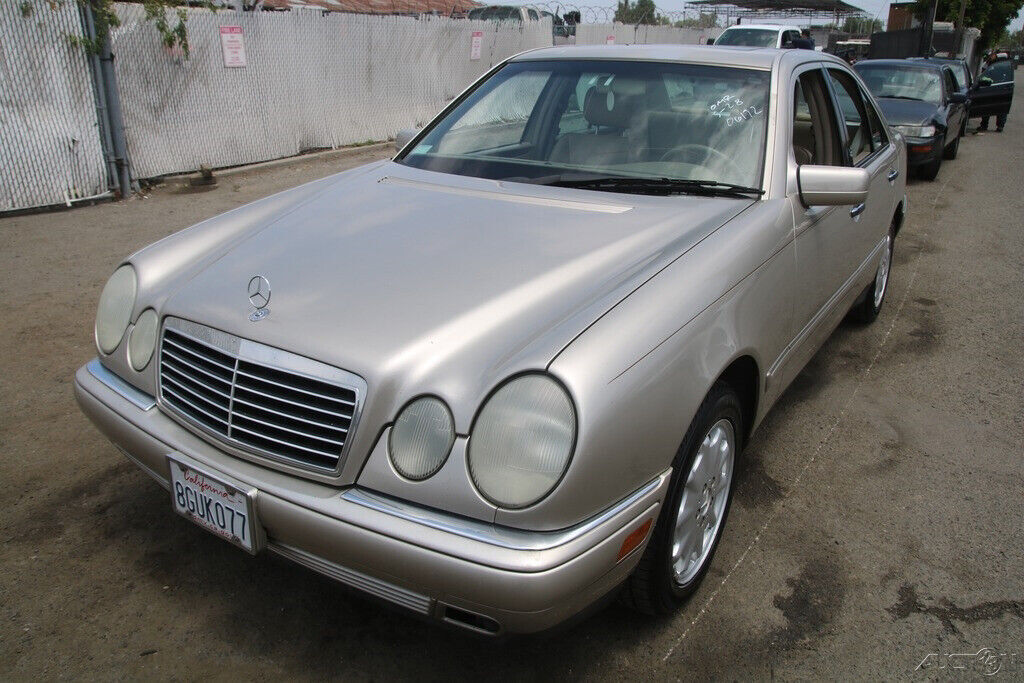 1998 Mercedes-Benz E-Class