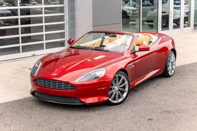 Aston Martin DB9