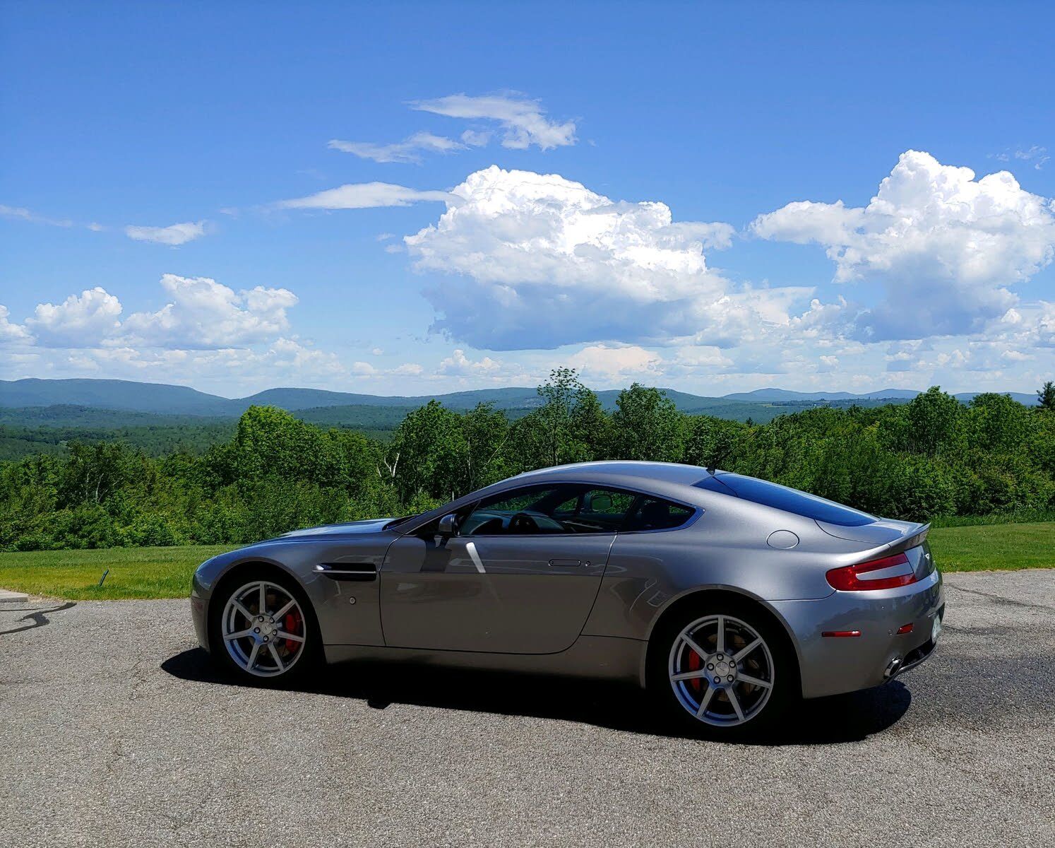 Aston Martin V8 Vantage