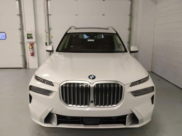 2024 BMW X7