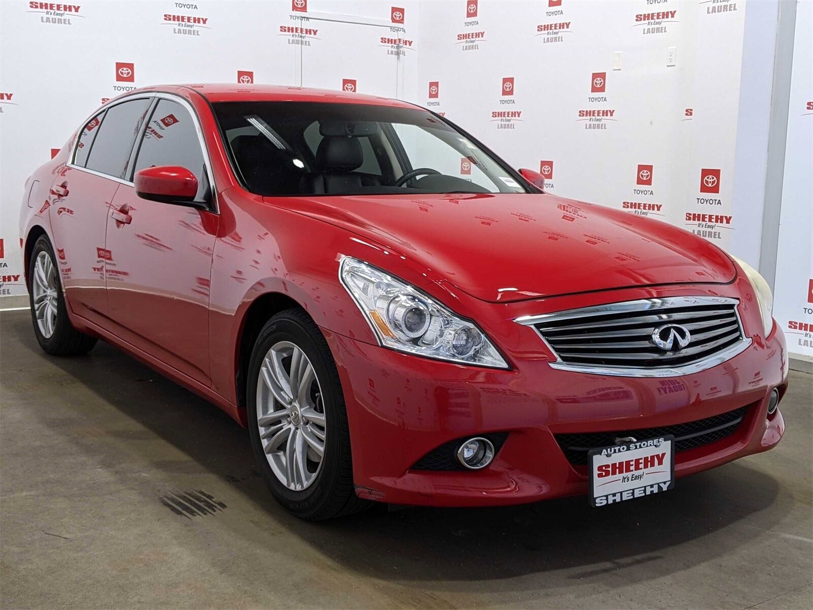 2013 INFINITI G37