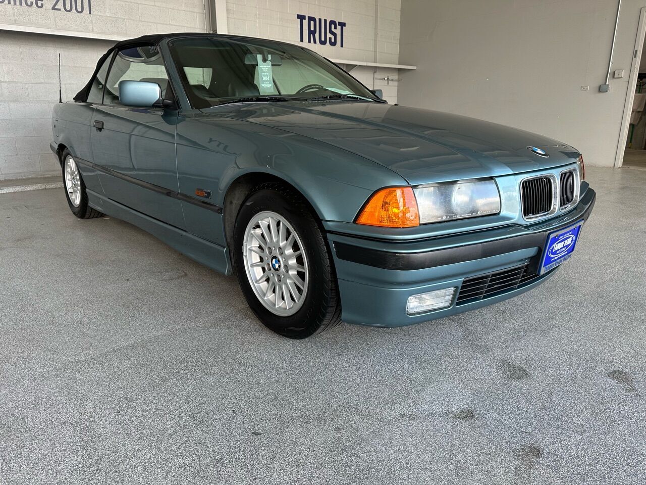 BMW 328iC