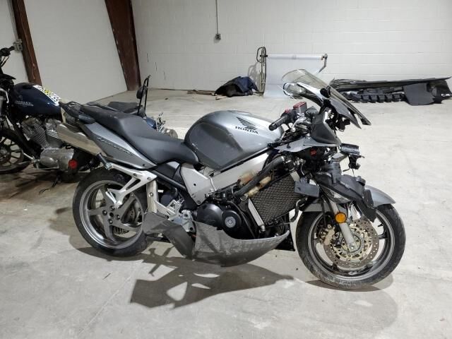 Honda VFR800A (INTERCEPTOR)