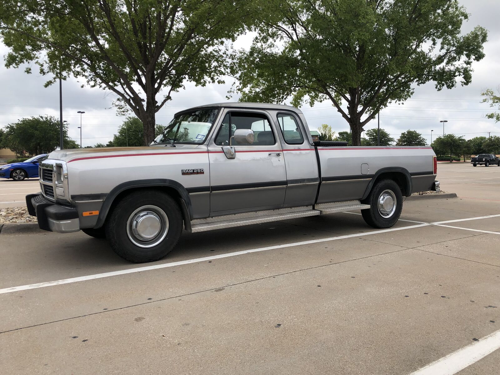 Dodge D-Series
