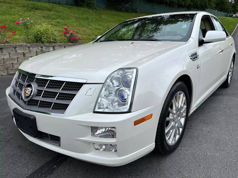 Cadillac STS
