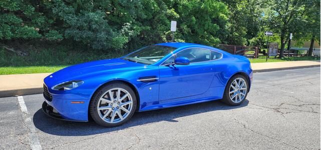 Aston Martin V8 Vantage