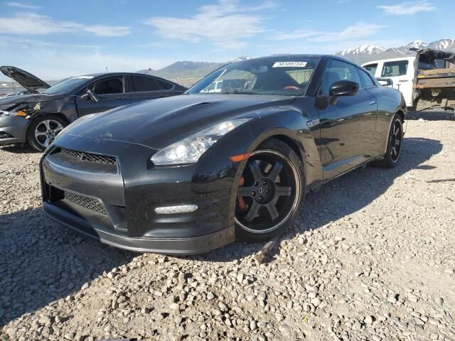 Nissan GT-R
