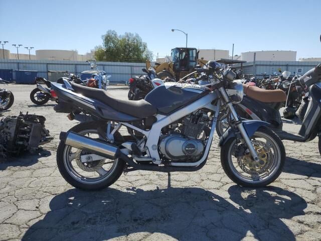 Suzuki GS500