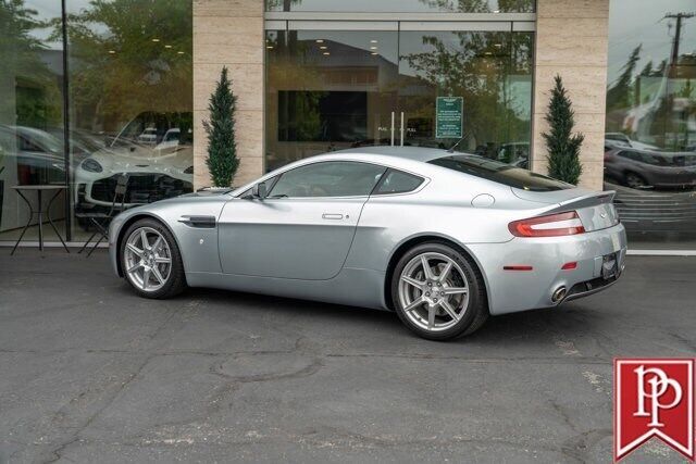 Aston Martin V8 Vantage