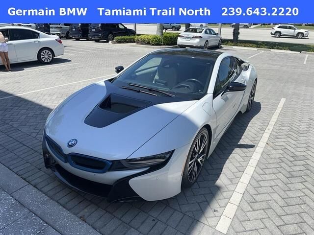 BMW i8