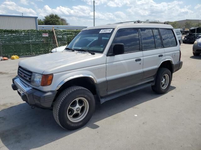 Mitsubishi Montero