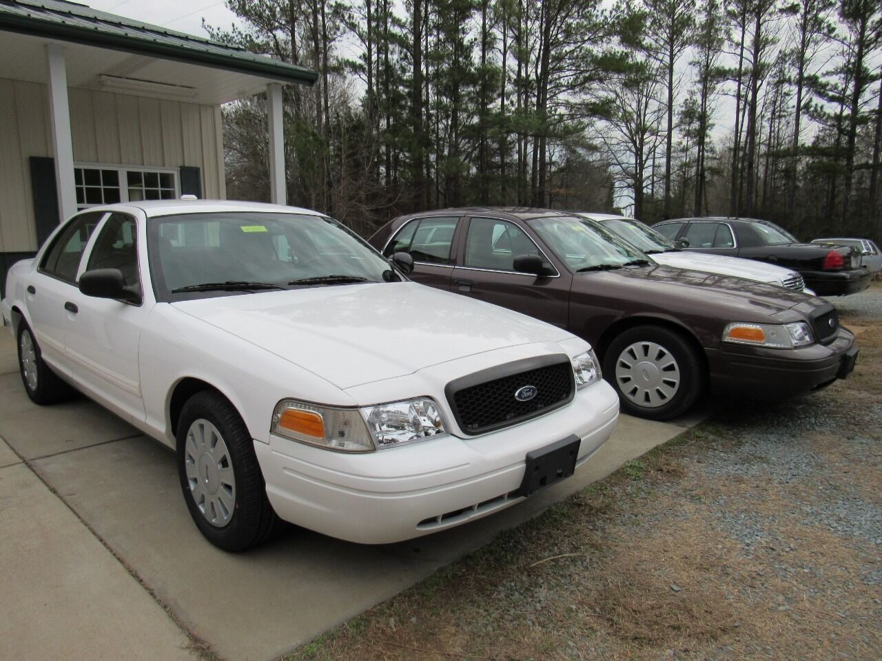 2010 FORD Crown Victoria