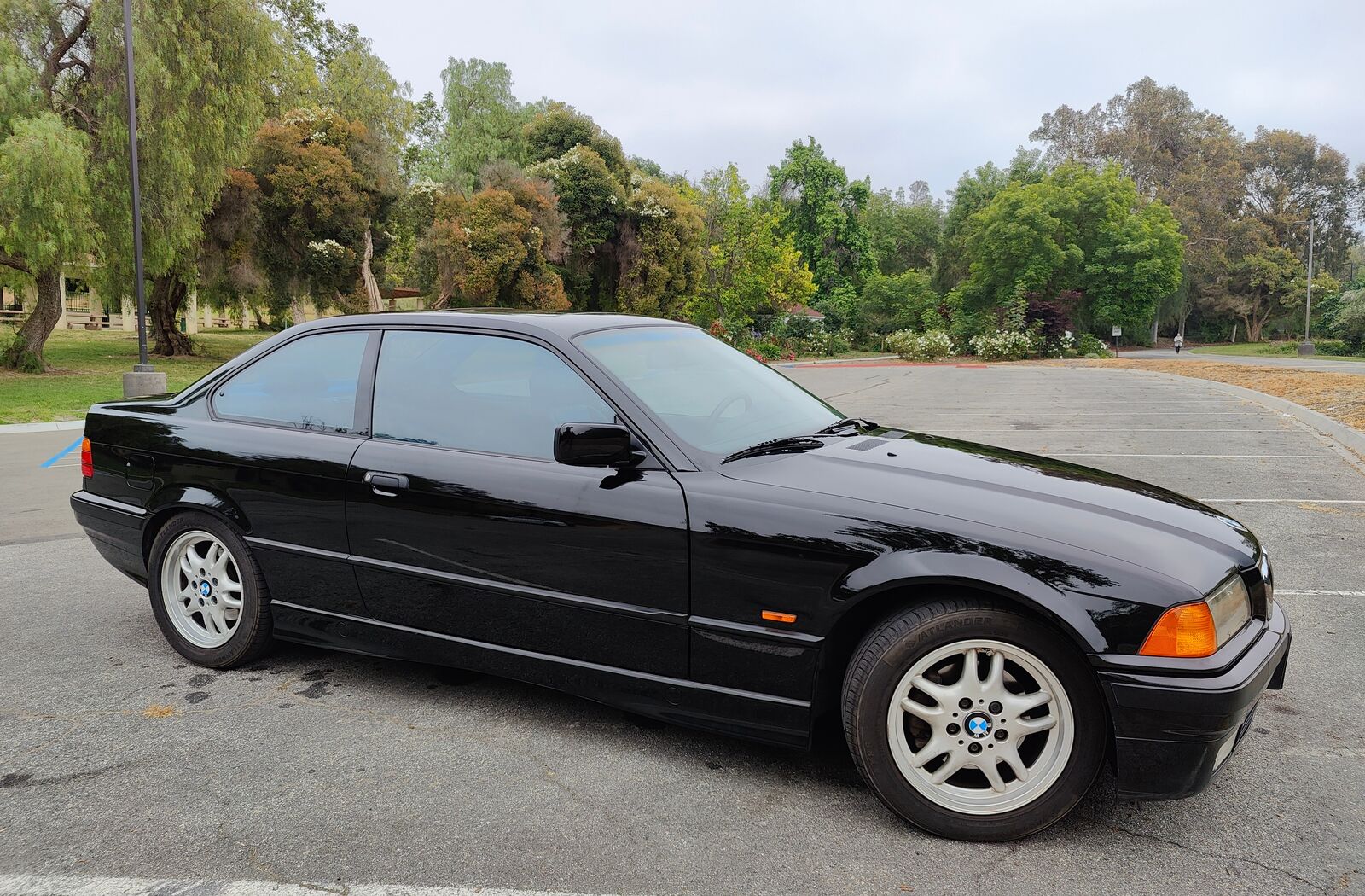 BMW 328iS