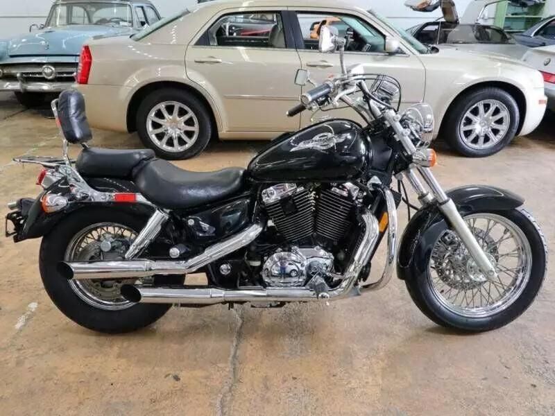 Honda VT1100C2 (SHADOW ACE)