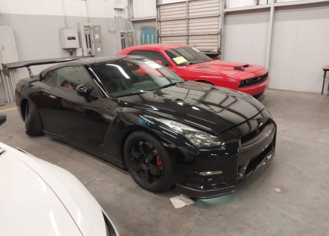 Nissan GT-R