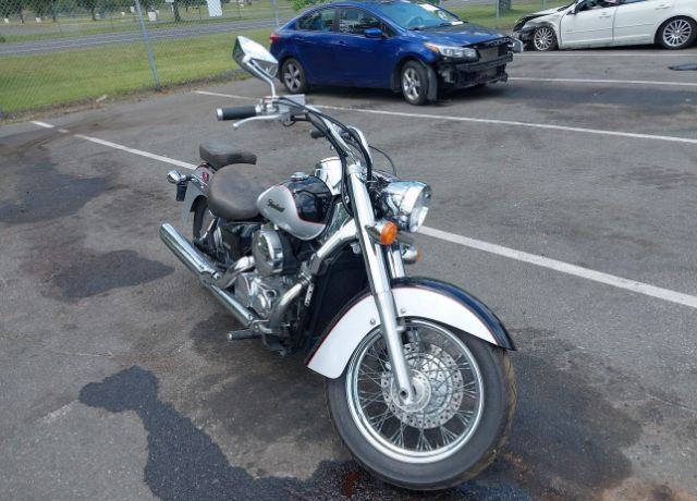 Honda VT750 (Shadow Aero)