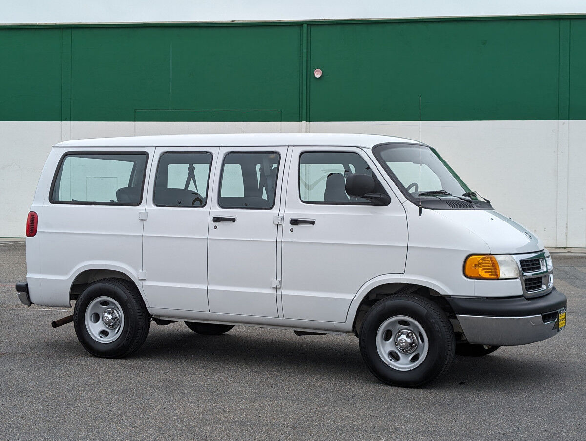 Dodge Ram Wagon