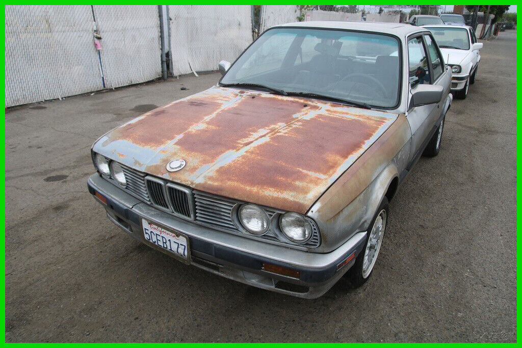 BMW 325iS