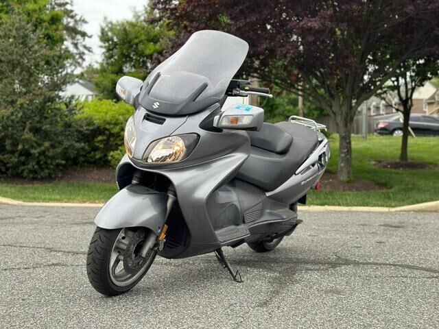 Suzuki AN650