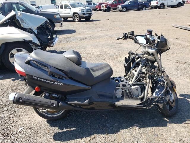 Suzuki AN650