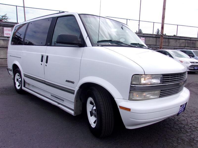 Chevrolet Astro Van