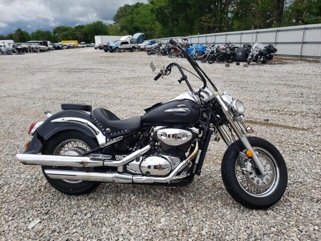 Suzuki VL800