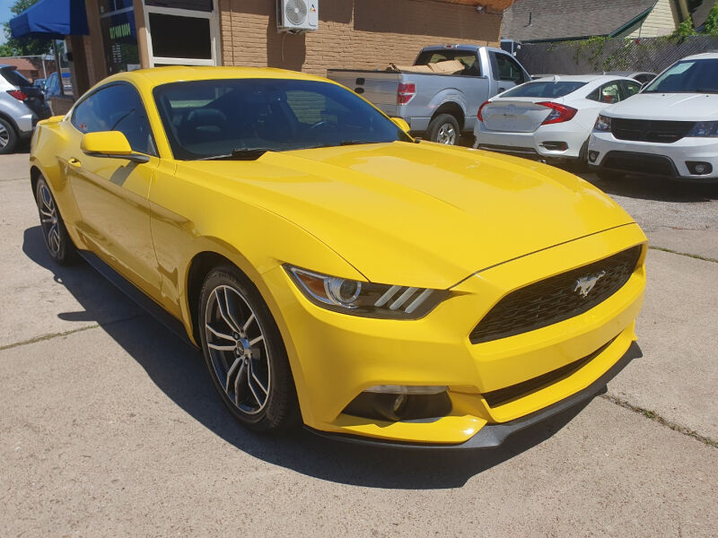 2017 FORD Mustang