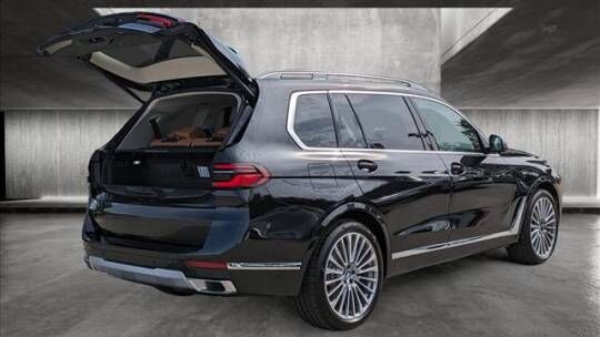 2024 BMW X7