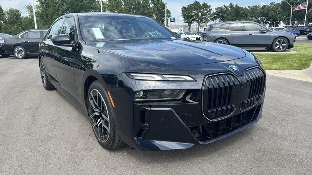 2024 BMW 740i