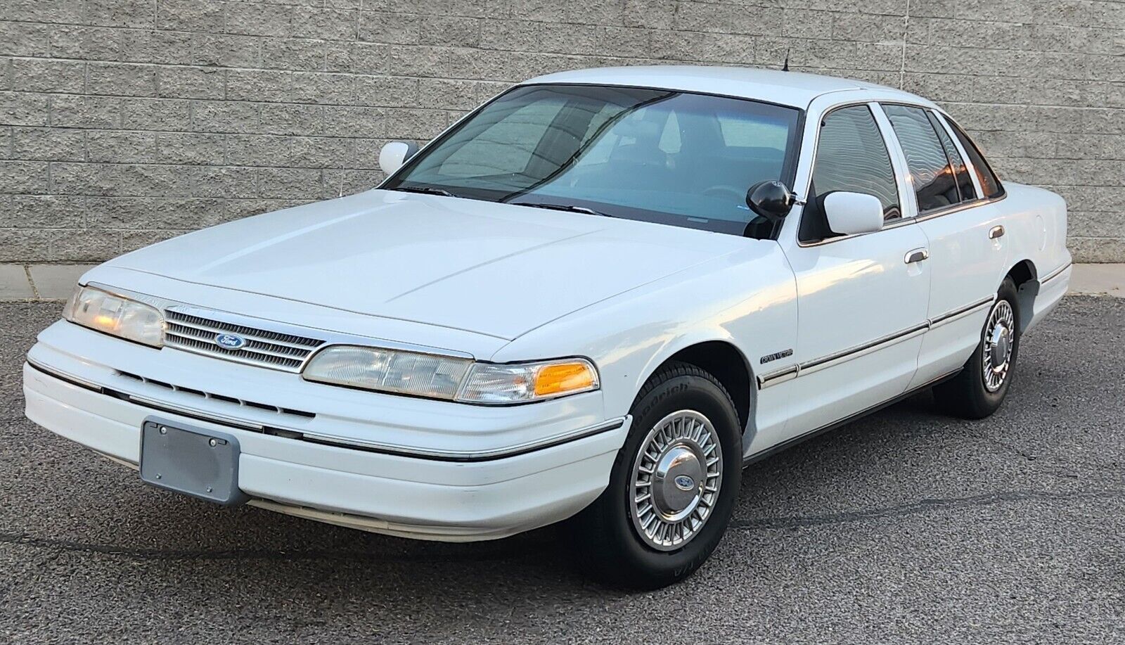 Ford Crown Victoria