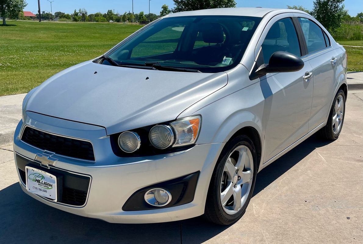 2016 CHEVROLET Sonic