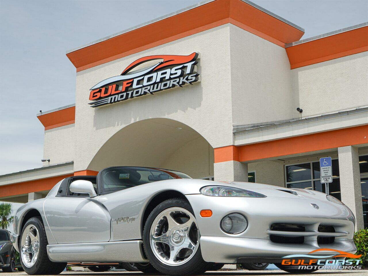 Dodge Viper