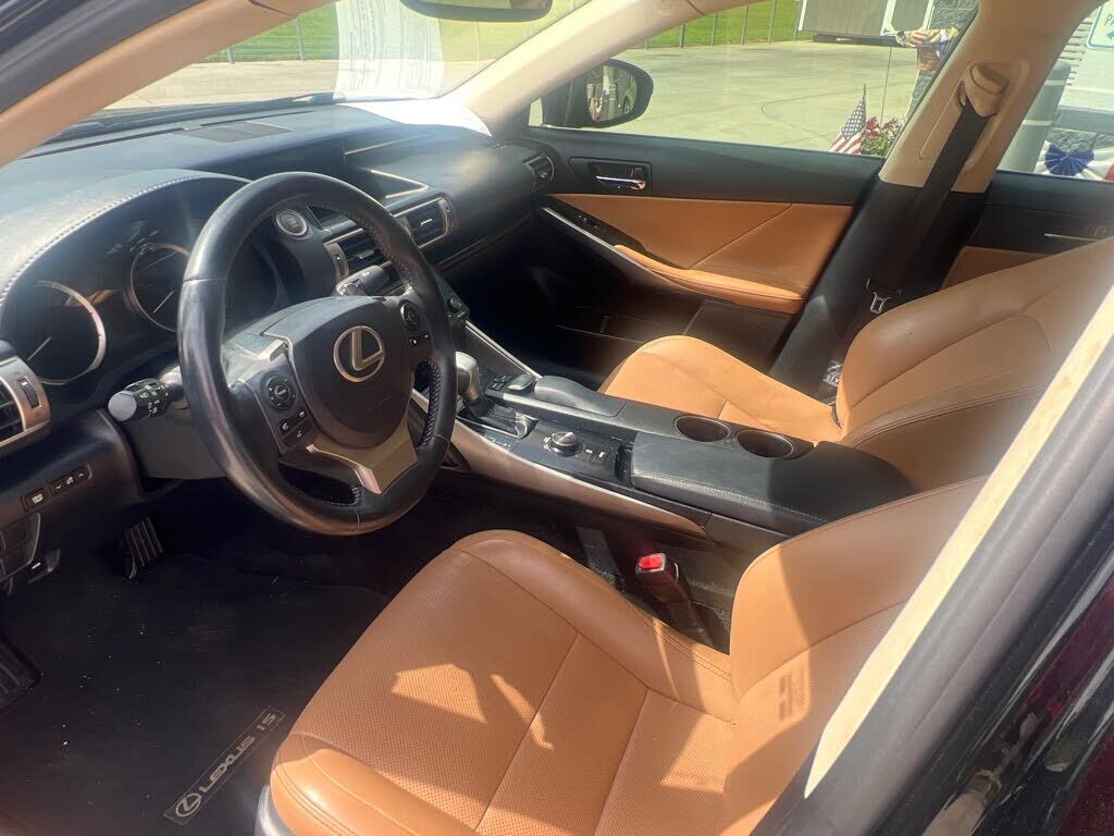 2014 Lexus IS